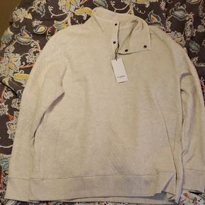 Mens Pullover sweatshirt